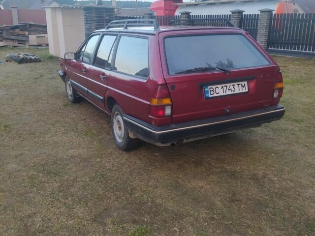 Красный Фольксваген Пассат Вариант, объемом двигателя 1.6 л и пробегом 999 тыс. км за 1550 $, фото 2 на Automoto.ua