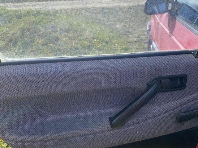 Красный Фольксваген Пассат Вариант, объемом двигателя 1.6 л и пробегом 1 тыс. км за 949 $, фото 4 на Automoto.ua