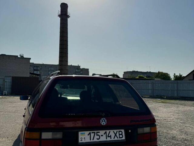 Красный Фольксваген Пассат Вариант, объемом двигателя 1.8 л и пробегом 300 тыс. км за 1500 $, фото 2 на Automoto.ua