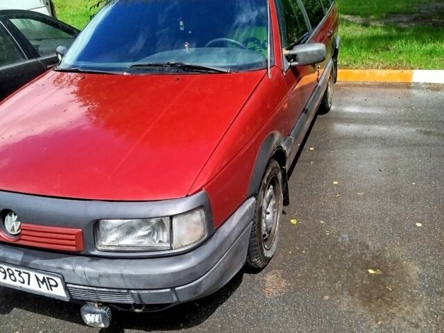 Червоний Фольксваген Пассат Варіант, об'ємом двигуна 2 л та пробігом 370 тис. км за 1900 $, фото 2 на Automoto.ua