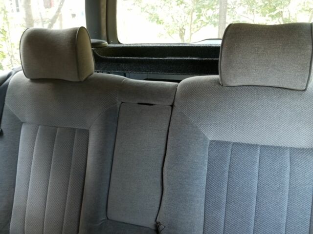 Фольксваген Пассат Вариант 1989 в Ужгороде на Automoto.ua Красный Фольксваген Пассат Вариант, объемом двигателя 1.8 л и пробегом 35 тыс. км за 1000 $, фото 3 на Automoto.ua