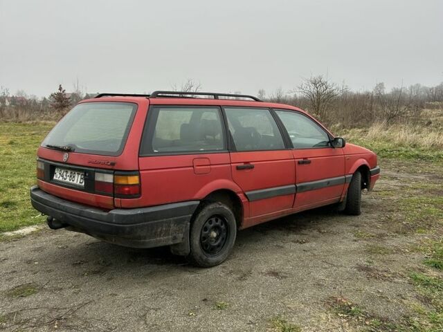 Червоний Фольксваген Пассат Варіант, об'ємом двигуна 0 л та пробігом 400 тис. км за 800 $, фото 3 на Automoto.ua