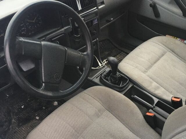 Красный Фольксваген Пассат Вариант, объемом двигателя 0 л и пробегом 350 тыс. км за 1300 $, фото 5 на Automoto.ua