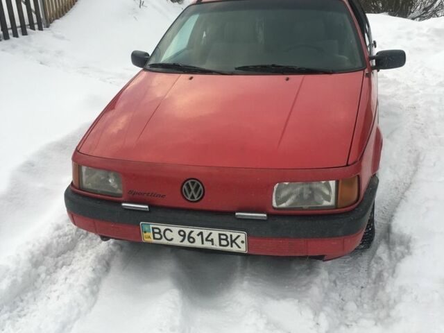 Красный Фольксваген Пассат Вариант, объемом двигателя 0 л и пробегом 350 тыс. км за 1300 $, фото 1 на Automoto.ua