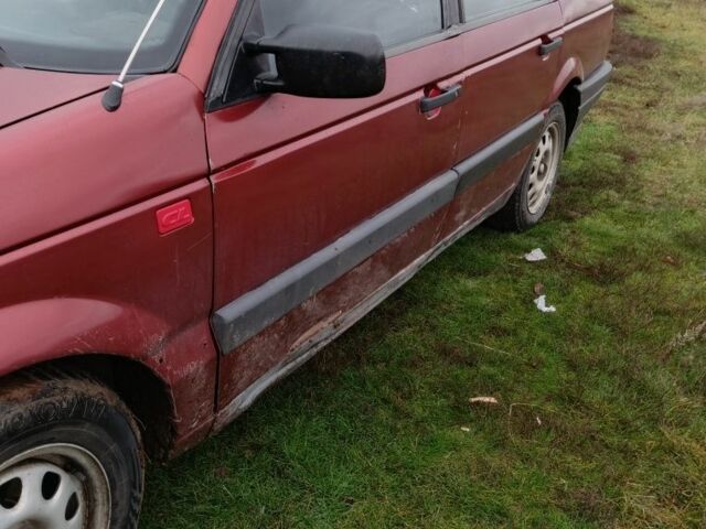 Червоний Фольксваген Пассат Варіант, об'ємом двигуна 1.8 л та пробігом 350 тис. км за 1200 $, фото 5 на Automoto.ua