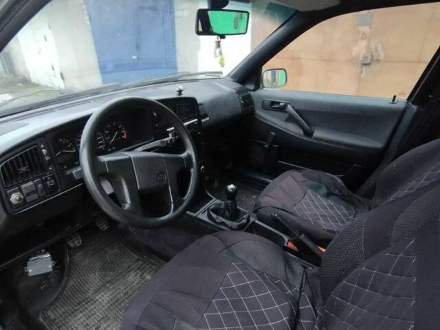 Красный Фольксваген Пассат Вариант, объемом двигателя 2 л и пробегом 565 тыс. км за 1906 $, фото 5 на Automoto.ua