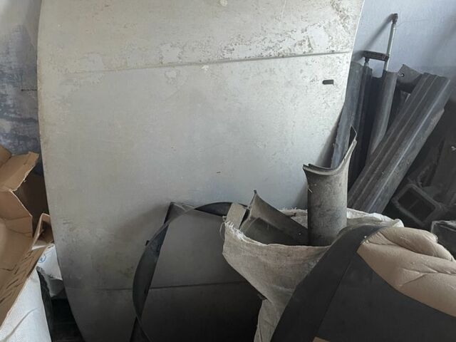 Красный Фольксваген Пассат Вариант, объемом двигателя 0 л и пробегом 300 тыс. км за 650 $, фото 8 на Automoto.ua