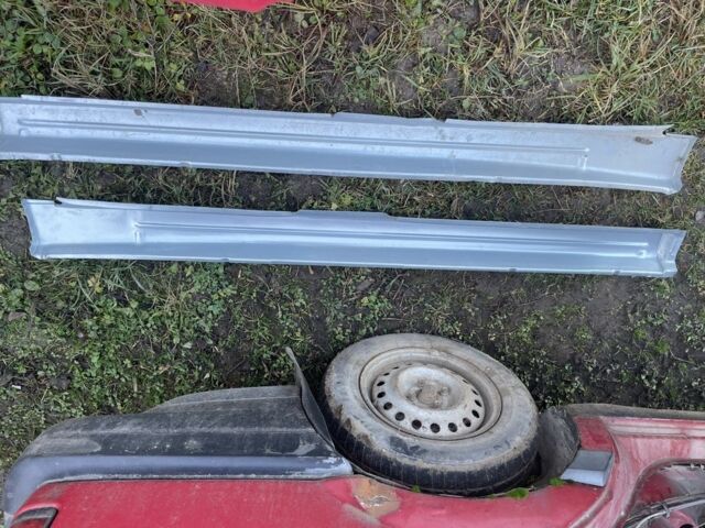 Красный Фольксваген Пассат Вариант, объемом двигателя 0 л и пробегом 300 тыс. км за 650 $, фото 23 на Automoto.ua