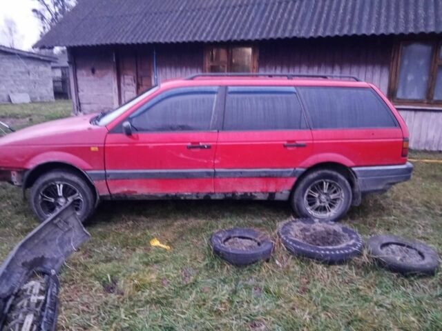 Червоний Фольксваген Пассат Варіант, об'ємом двигуна 1.9 л та пробігом 1000 тис. км за 800 $, фото 2 на Automoto.ua