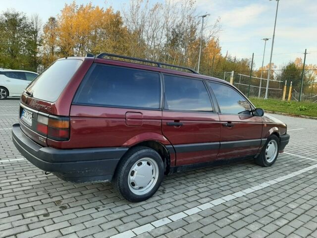 Фольксваген Пассат Вариант 1992 в Львове на Automoto.ua Красный Фольксваген Пассат Вариант, объемом двигателя 1.8 л и пробегом 38 тыс. км за 2600 $, фото 5 на Automoto.ua