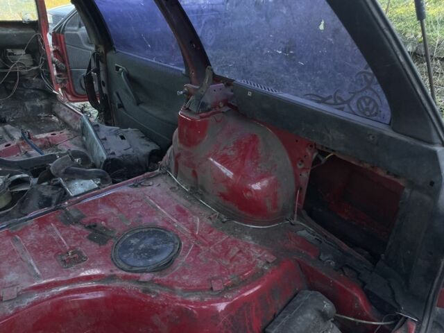 Красный Фольксваген Пассат Вариант, объемом двигателя 0 л и пробегом 300 тыс. км за 650 $, фото 17 на Automoto.ua