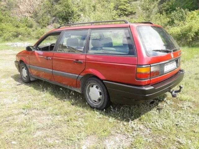 Фольксваген Пассат Вариант 1993 в Береговом на Automoto.ua Красный Фольксваген Пассат Вариант, объемом двигателя 1.9 л и пробегом 550 тыс. км за 1700 $, фото 1 на Automoto.ua