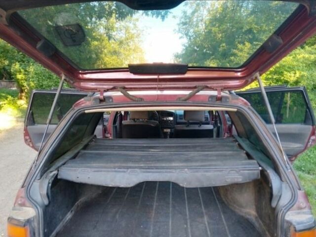 Красный Фольксваген Пассат Вариант, объемом двигателя 2 л и пробегом 1 тыс. км за 3200 $, фото 8 на Automoto.ua