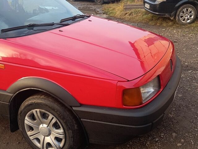 Червоний Фольксваген Пассат Варіант, об'ємом двигуна 1.8 л та пробігом 350 тис. км за 1200 $, фото 1 на Automoto.ua