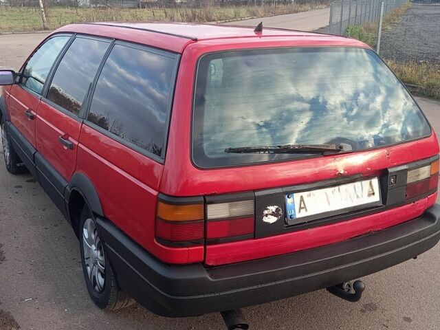 Червоний Фольксваген Пассат Варіант, об'ємом двигуна 1.8 л та пробігом 350 тис. км за 1200 $, фото 10 на Automoto.ua