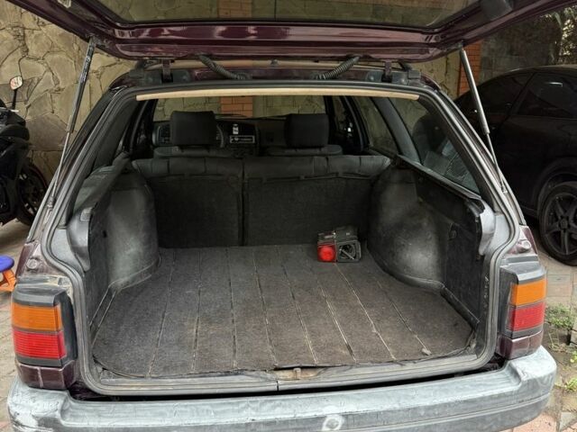 Фольксваген Пассат Вариант 1993 в Славянске на Automoto.ua Красный Фольксваген Пассат Вариант, объемом двигателя 1.8 л и пробегом 350 тыс. км за 2000 $, фото 7 на Automoto.ua