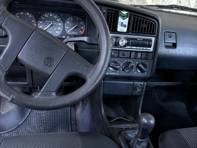 Фольксваген Пассат Вариант 1993 в Славянске на Automoto.ua Красный Фольксваген Пассат Вариант, объемом двигателя 1.8 л и пробегом 350 тыс. км за 2000 $, фото 6 на Automoto.ua