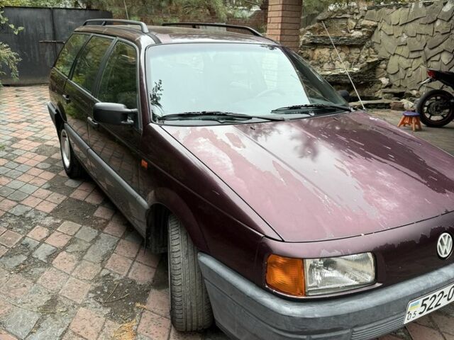 Фольксваген Пассат Вариант 1993 в Славянске на Automoto.ua Красный Фольксваген Пассат Вариант, объемом двигателя 1.8 л и пробегом 350 тыс. км за 2000 $, фото 4 на Automoto.ua