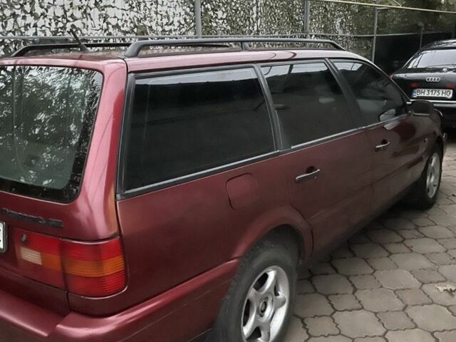 Красный Фольксваген Пассат Вариант, объемом двигателя 2 л и пробегом 10 тыс. км за 2500 $, фото 8 на Automoto.ua