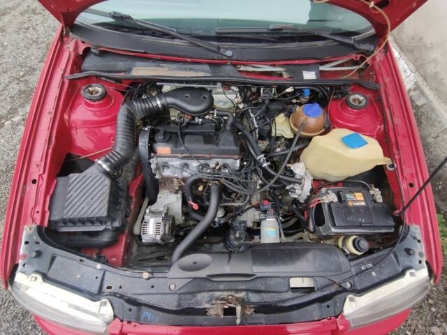 Червоний Фольксваген Пассат Варіант, об'ємом двигуна 1.8 л та пробігом 20 тис. км за 2900 $, фото 6 на Automoto.ua