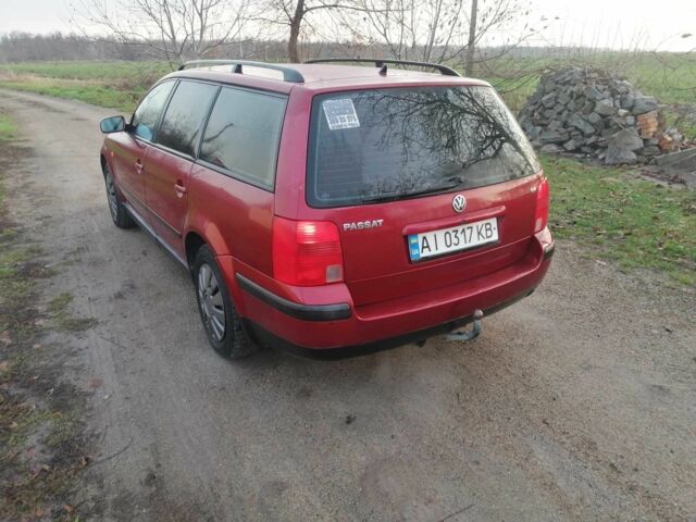 Червоний Фольксваген Пассат Варіант, об'ємом двигуна 1.8 л та пробігом 334 тис. км за 2650 $, фото 9 на Automoto.ua