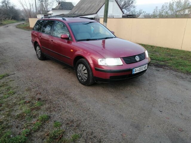 Червоний Фольксваген Пассат Варіант, об'ємом двигуна 1.8 л та пробігом 334 тис. км за 2650 $, фото 12 на Automoto.ua