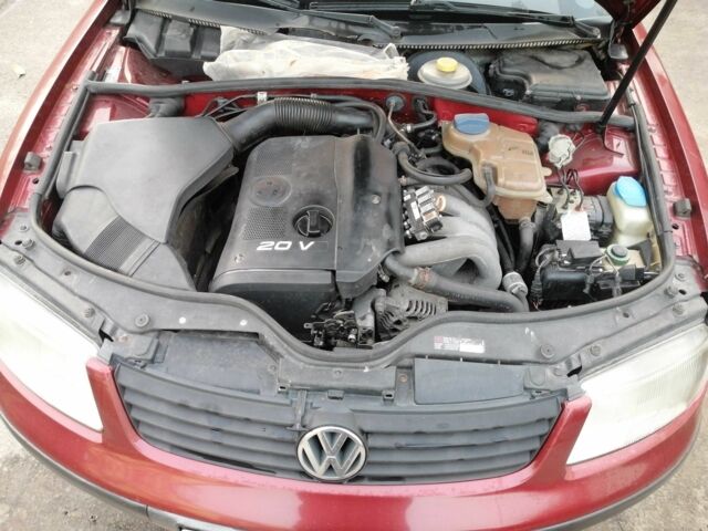 Червоний Фольксваген Пассат Варіант, об'ємом двигуна 1.8 л та пробігом 334 тис. км за 2650 $, фото 22 на Automoto.ua