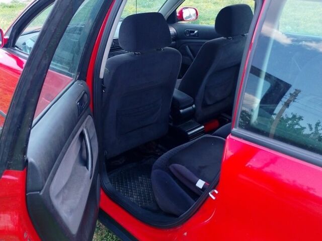 Червоний Фольксваген Пассат Варіант, об'ємом двигуна 1.8 л та пробігом 400 тис. км за 2700 $, фото 5 на Automoto.ua