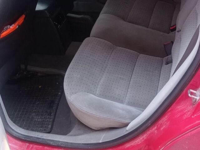 Фольксваген Пассат Варіант 1998 у Стрые на Automoto.ua Червоний Фольксваген Пассат Варіант, об'ємом двигуна 1.9 л та пробігом 560 тис. км за 1990 $, фото 4 на Automoto.ua