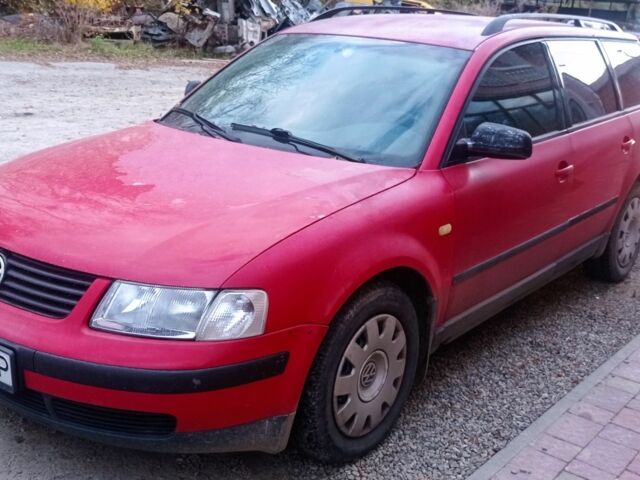 Фольксваген Пассат Варіант 1998 у Стрые на Automoto.ua Червоний Фольксваген Пассат Варіант, об'ємом двигуна 1.9 л та пробігом 560 тис. км за 1990 $, фото 1 на Automoto.ua