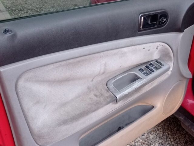 Фольксваген Пассат Варіант 1998 у Стрые на Automoto.ua Червоний Фольксваген Пассат Варіант, об'ємом двигуна 1.9 л та пробігом 560 тис. км за 1990 $, фото 7 на Automoto.ua