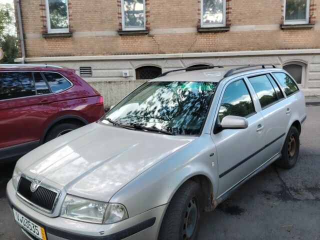 Червоний Фольксваген Пассат Варіант, об'ємом двигуна 1.9 л та пробігом 312 тис. км за 2053 $, фото 7 на Automoto.ua