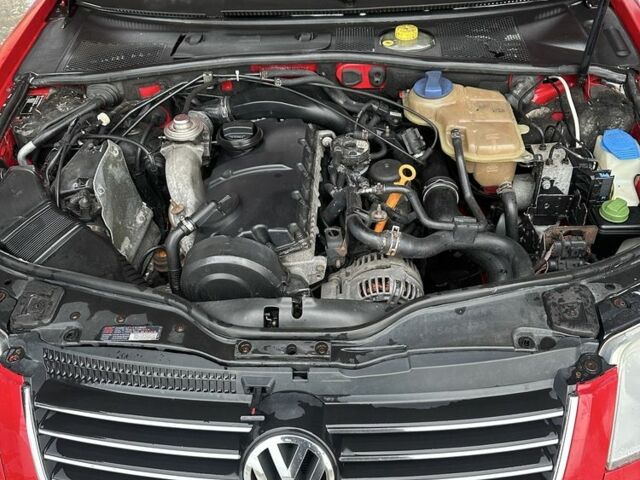 Красный Фольксваген Пассат Вариант, объемом двигателя 1.9 л и пробегом 335 тыс. км за 2900 $, фото 12 на Automoto.ua