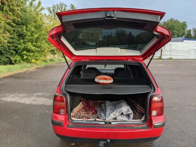 Фольксваген Пассат Вариант 2000 в Ровно на Automoto.ua Красный Фольксваген Пассат Вариант, объемом двигателя 1.9 л и пробегом 400 тыс. км за 3800 $, фото 9 на Automoto.ua