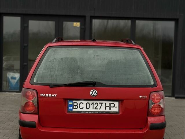 Красный Фольксваген Пассат Вариант, объемом двигателя 1.9 л и пробегом 335 тыс. км за 2900 $, фото 1 на Automoto.ua