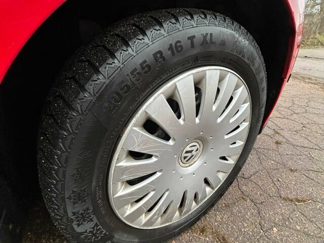 Красный Фольксваген Пассат Вариант, объемом двигателя 1.6 л и пробегом 242 тыс. км за 4500 $, фото 14 на Automoto.ua