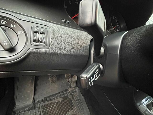 Красный Фольксваген Пассат Вариант, объемом двигателя 1.6 л и пробегом 242 тыс. км за 4500 $, фото 18 на Automoto.ua