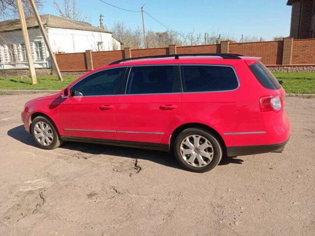 Красный Фольксваген Пассат Вариант, объемом двигателя 2 л и пробегом 313 тыс. км за 5300 $, фото 5 на Automoto.ua