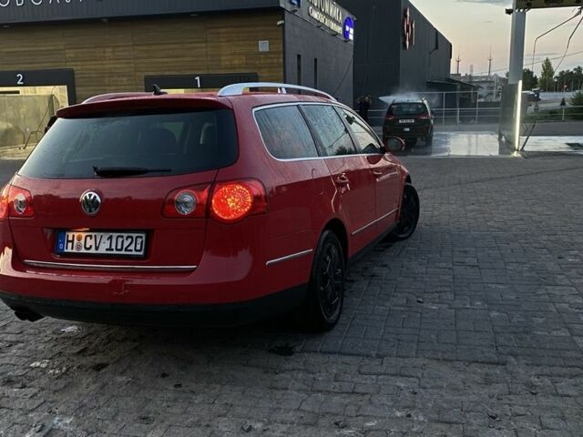 Красный Фольксваген Пассат Вариант, объемом двигателя 2 л и пробегом 300 тыс. км за 4650 $, фото 6 на Automoto.ua