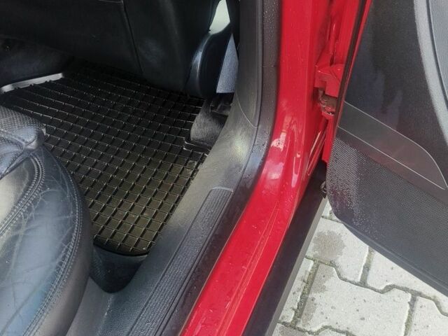 Червоний Фольксваген Пассат Варіант, об'ємом двигуна 2 л та пробігом 360 тис. км за 5500 $, фото 19 на Automoto.ua