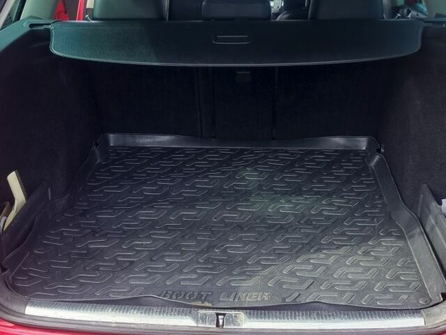 Червоний Фольксваген Пассат Варіант, об'ємом двигуна 2 л та пробігом 360 тис. км за 5500 $, фото 4 на Automoto.ua