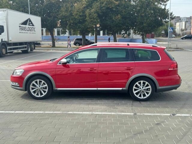 Червоний Фольксваген Пассат Варіант, об'ємом двигуна 2 л та пробігом 280 тис. км за 11700 $, фото 6 на Automoto.ua