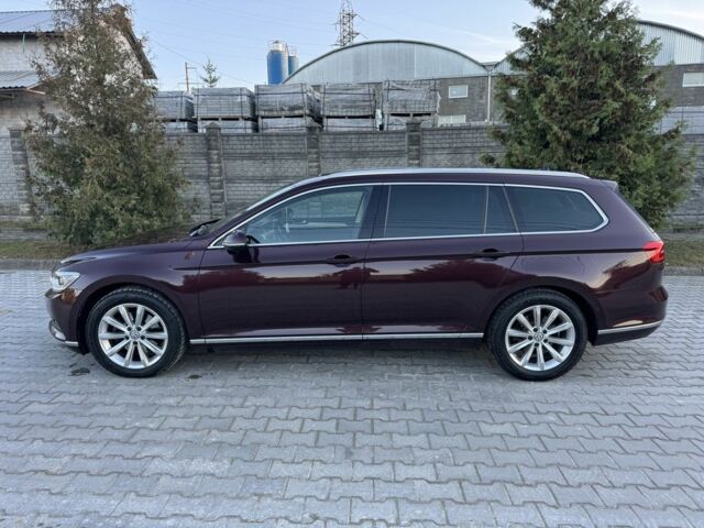 Красный Фольксваген Пассат Вариант, объемом двигателя 2 л и пробегом 206 тыс. км за 18000 $, фото 2 на Automoto.ua