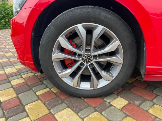 Красный Фольксваген Пассат Вариант, объемом двигателя 2 л и пробегом 240 тыс. км за 19900 $, фото 8 на Automoto.ua