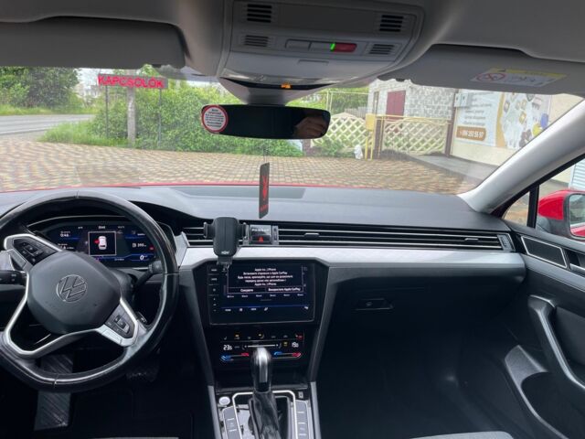 Красный Фольксваген Пассат Вариант, объемом двигателя 2 л и пробегом 240 тыс. км за 19900 $, фото 9 на Automoto.ua