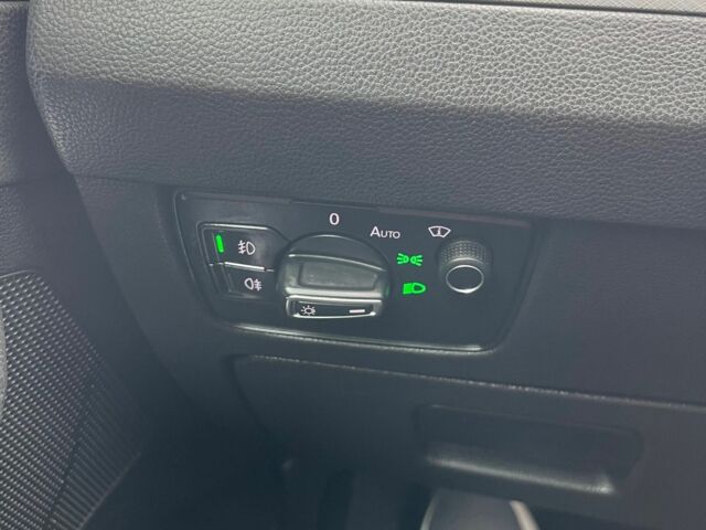 Красный Фольксваген Пассат Вариант, объемом двигателя 1.98 л и пробегом 241 тыс. км за 20500 $, фото 18 на Automoto.ua