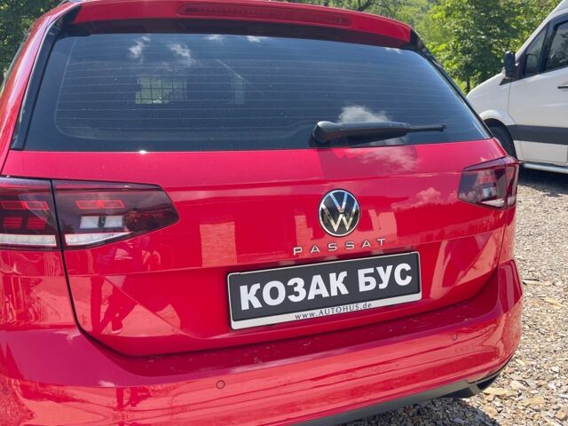 Красный Фольксваген Пассат Вариант, объемом двигателя 2 л и пробегом 240 тыс. км за 19900 $, фото 3 на Automoto.ua