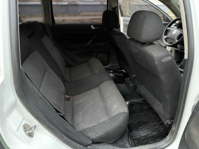 Фольксваген Пассат Варіант, об'ємом двигуна 1.9 л та пробігом 450 тис. км за 2000 $, фото 6 на Automoto.ua