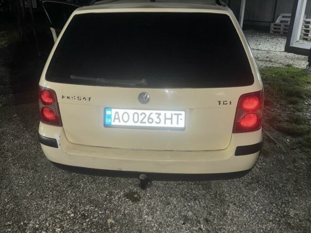 Желтый Фольксваген Пассат Вариант, объемом двигателя 1.9 л и пробегом 38 тыс. км за 2900 $, фото 2 на Automoto.ua