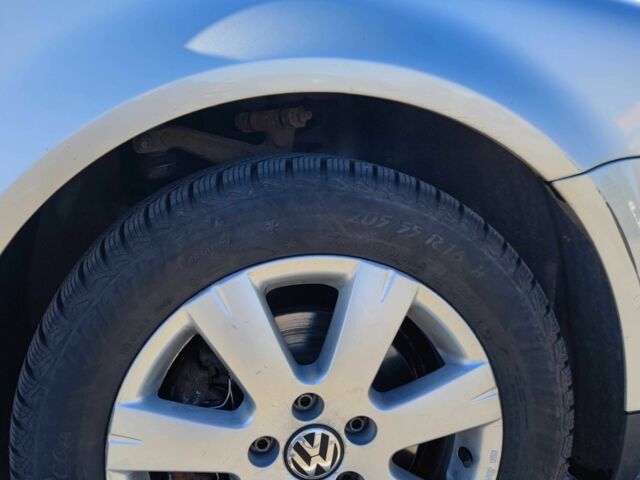 Серый Фольксваген Пассат Вариант, объемом двигателя 1.6 л и пробегом 250 тыс. км за 4400 $, фото 18 на Automoto.ua